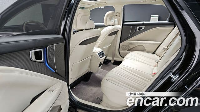 Kia K8 2025 — Şəkil 10/20