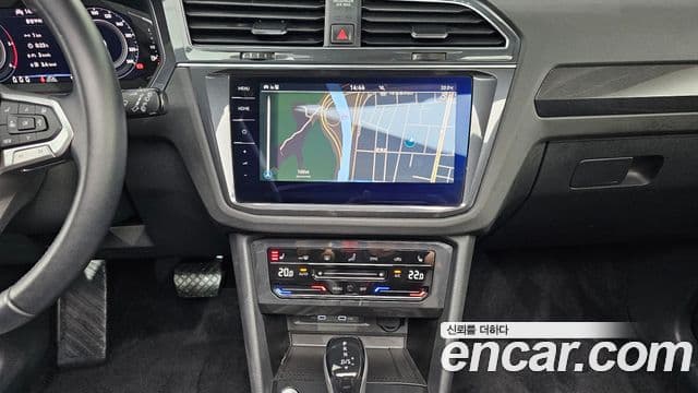 Volkswagen Tiguan 2022 — Şəkil 13/20