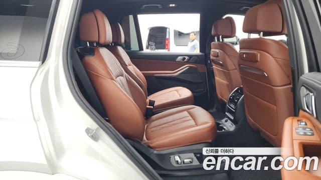 BMW X7 2025 — Şəkil 11/20