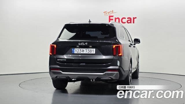 Kia Sorento 2023 — Şəkil 4/20