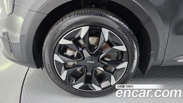 Kia Sorento 2023 — Şəkil 5/20