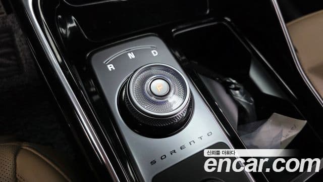 Kia Sorento 2023 — Şəkil 9/20