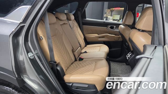 Kia Sorento 2023 — Şəkil 12/20