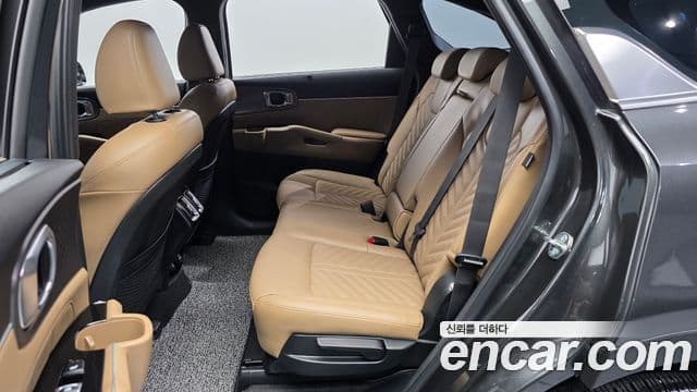 Kia Sorento 2023 — ფოტო 6/35