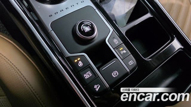 Kia Sorento 2023 — ფოტო 11/35