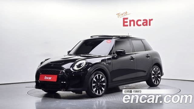 Mini Cooper S 2022 — ფოტო 1/20