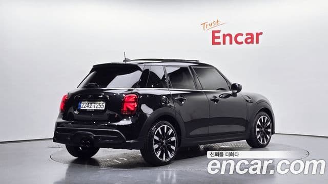 Mini Cooper S 2022 — ფოტო 2/20