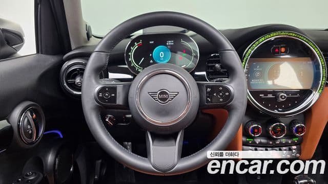 Mini Cooper S 2022 — ფოტო 13/20