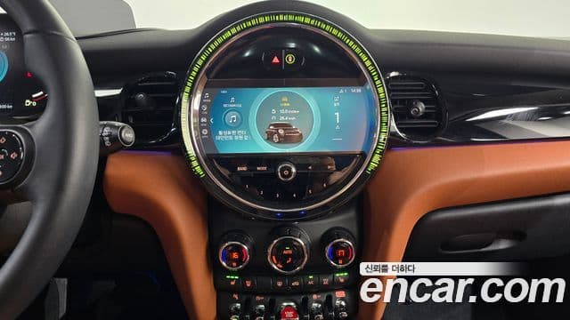 Mini Cooper S 2022 — ფოტო 15/20