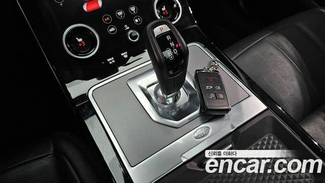 Land Rover Range Rover Evoque 2019 — Şəkil 9/20