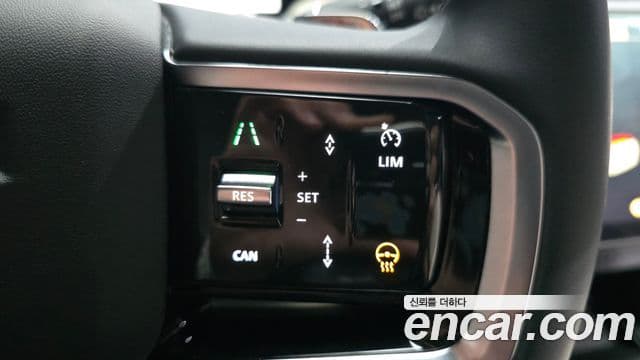 Land Rover Discovery Sport 2025 — Photo 6/34