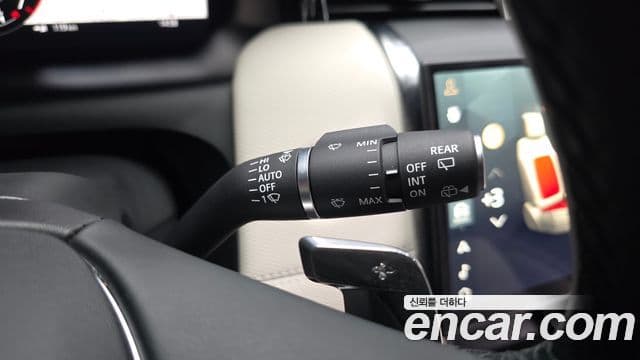 Land Rover Discovery Sport 2025 — Photo 23/34