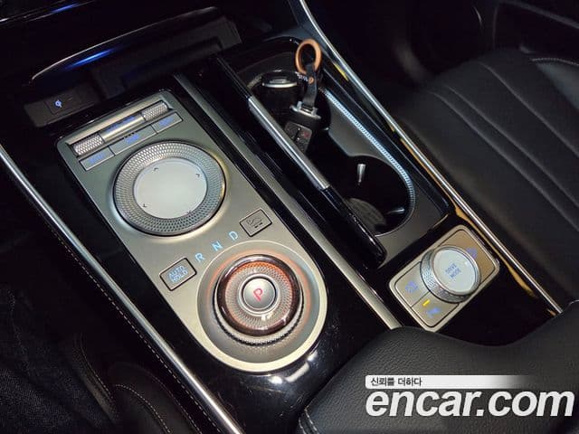 Genesis GV80 2021 — Şəkil 16/20