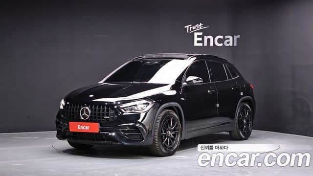 Mercedes-Benz GLA-Class 2022 — ფოტო 1/20