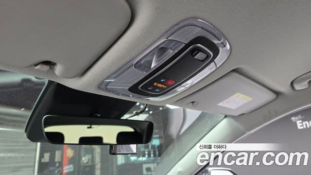 Hyundai Kona Hybrid 2023 — Photo 9/30