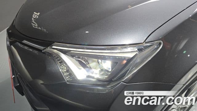 Toyota RAV4 2018 — Photo 26/31