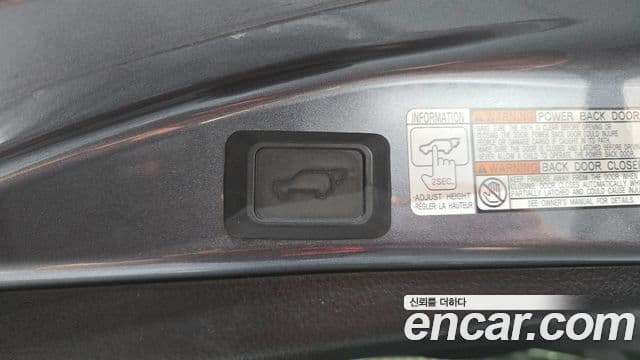 Toyota RAV4 2018 — Photo 10/31