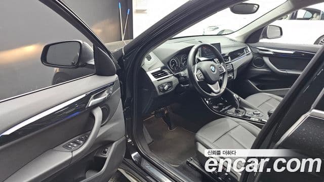 BMW X1 2022 — Şəkil 10/20