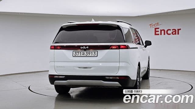 Kia Carnival 2023 — Фото 4/20