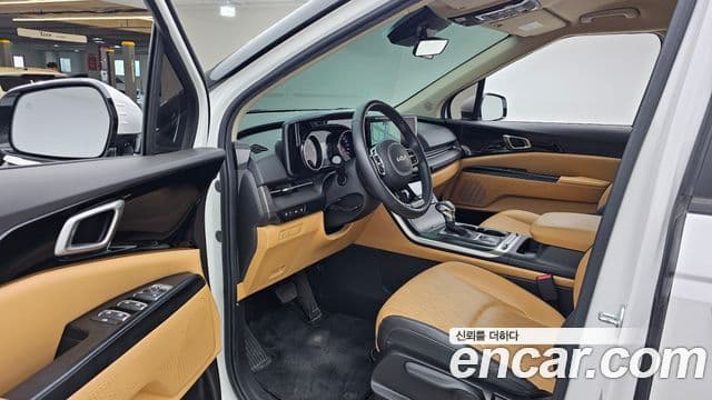 Kia Carnival 2023 — Фото 10/20