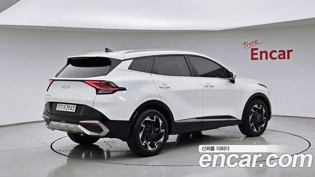 Kia Sportage 2022 — ფოტო 2/20