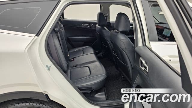 Kia Sportage 2022 — ფოტო 12/20
