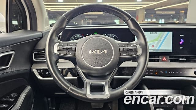 Kia Sportage 2022 — ფოტო 13/20