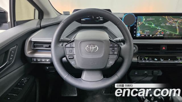 Toyota Prius 2024 — Фото 14/20