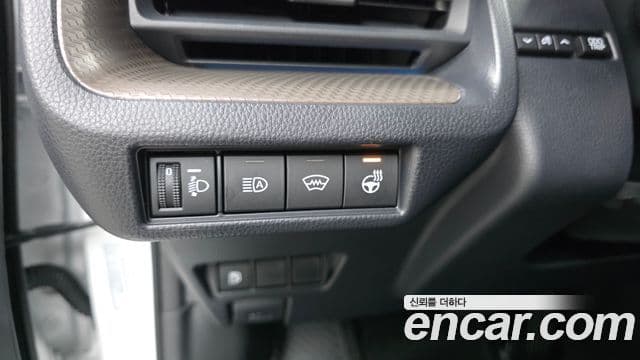 Toyota Prius 2024 — Фото 20/20