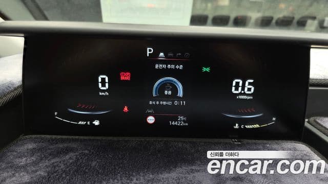 Hyundai Staria 2024 — Şəkil 8/20