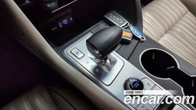 Genesis G70 2019 — ფოტო 9/20