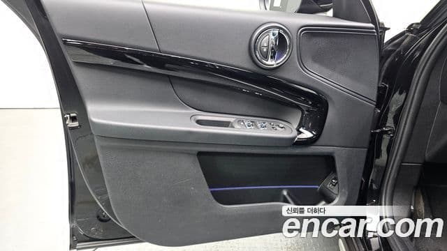 Mini Cooper Countryman 2023 — Photo 27/30