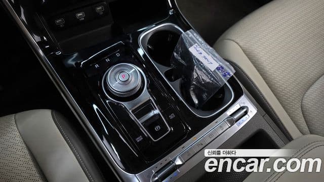 Kia Carnival 2021 — Şəkil 9/20