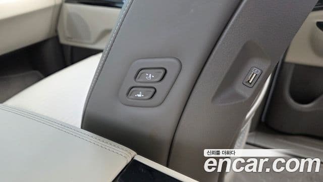 Kia Carnival 2021 — Şəkil 16/20