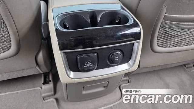 Kia Carnival 2021 — Şəkil 18/20