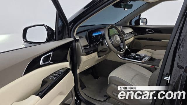 Kia Carnival 2023 — ფოტო 10/20