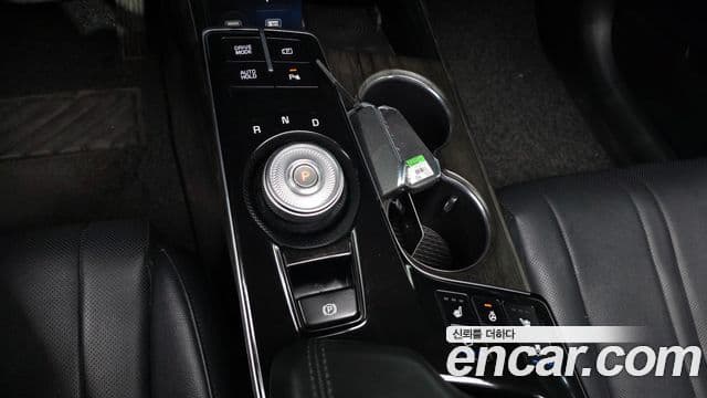 Kia K8 2022 — ფოტო 8/20