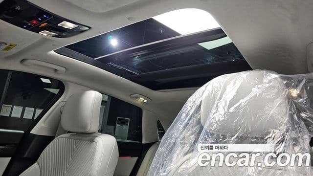 Hyundai Grandeur 2022 — ფოტო 15/20