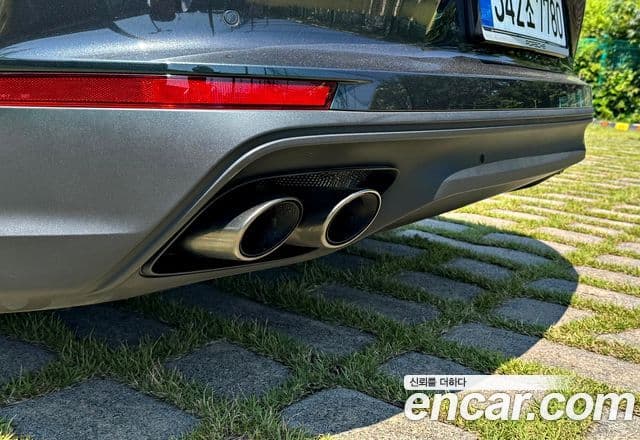 Porsche Panamera 2025 — ფოტო 8/20