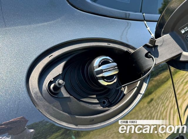 Porsche Panamera 2025 — ფოტო 12/20