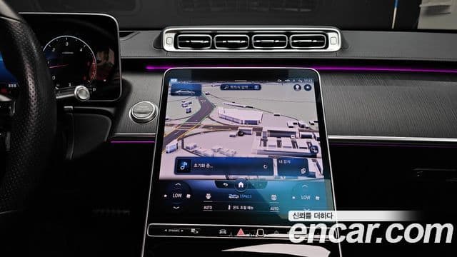 Mercedes-Benz S-Class 2022 — ფოტო 13/20