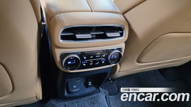 Genesis GV80 2022 — ფოტო 18/20