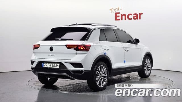 Volkswagen T-Roc 2021 — ფოტო 2/20