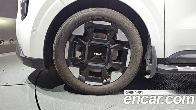 Kia Carnival 2024 — Photo 3/20