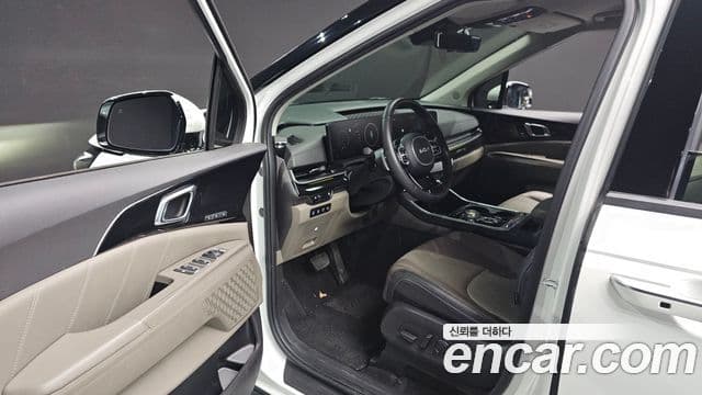 Kia Carnival 2024 — Photo 2/20