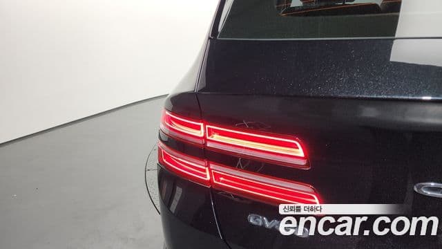 Genesis GV80 2022 — Şəkil 19/36