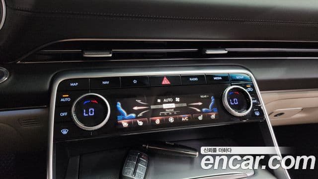 Genesis GV80 2022 — Şəkil 24/36