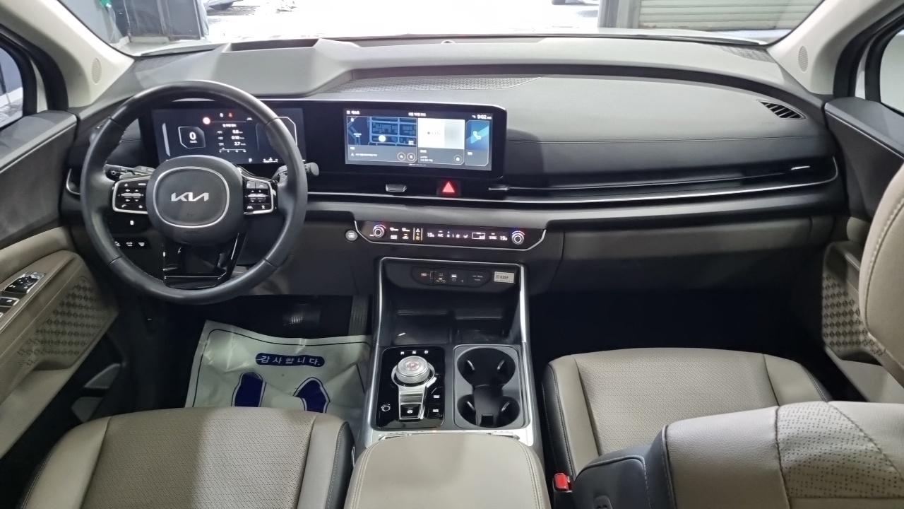 Kia Carnival 2024 — Şəkil 6/18