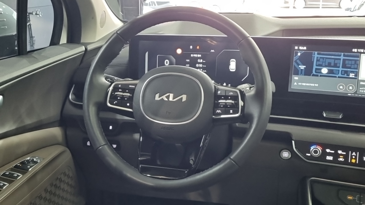 Kia Carnival 2024 — Şəkil 11/18