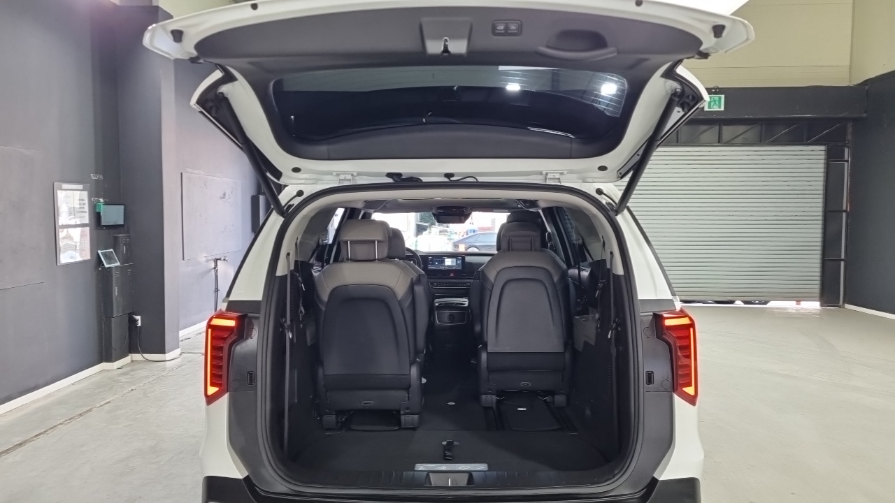 Kia Carnival 2024 — Şəkil 18/18